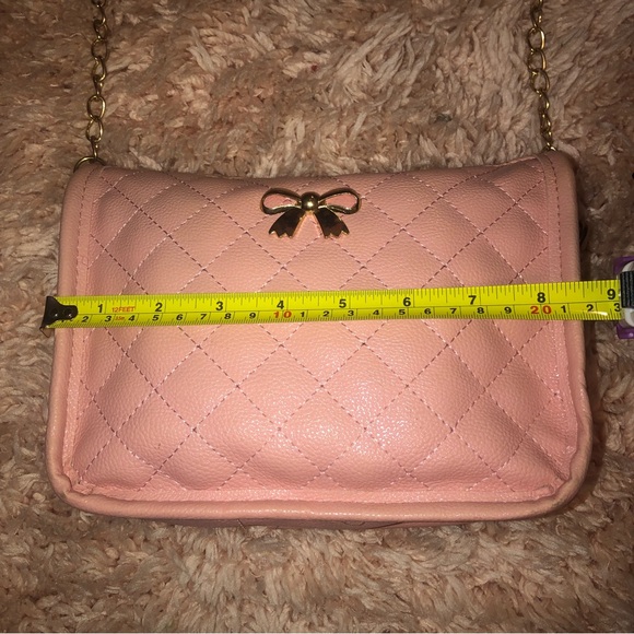 PinkBombchelle Pink Quilted Pattern Makeup Bag/Purse — Bow - Picture 9 of 12
